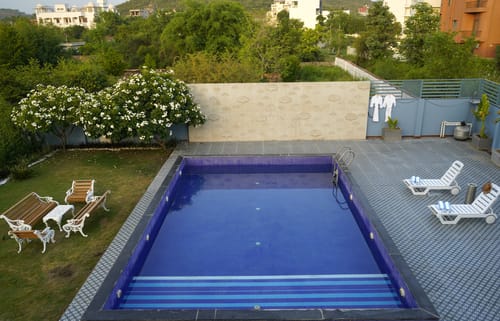 Bluebell | 2-BHK Villa With Private Pool, Vibrant Gardens, & Majestic Aravali Views – 2 bedroom villa in Udaipur, Rajasthan