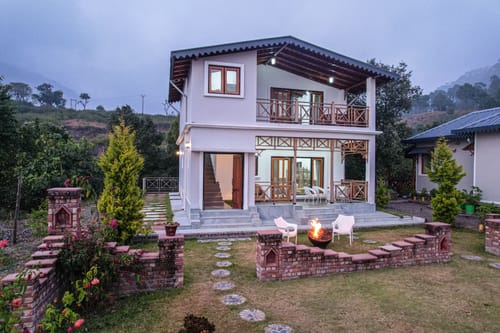 Leopard Trails Duplex | Hillside 2-Room Retreat with Orchard, Kitchen & Sit-out Areas – 2 bedroom villa in Nainital, Uttarakhand
