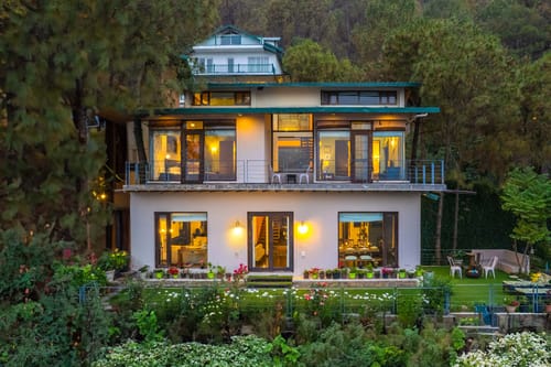 Hillcrest Villa – 4 bedroom villa in Kasauli, Himachal Pradesh