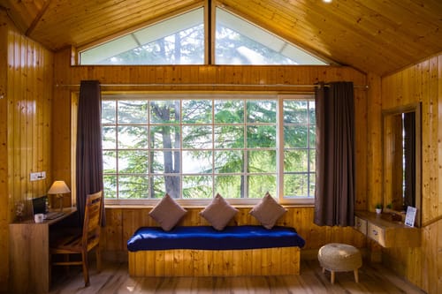 Hill Top Farmstead | Heritage 3-BHK English-Style Villa With Balcony, Gazebo & Stunning Hill Views – 3 bedroom villa in Shimla, Himachal Pradesh