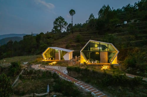 Luna Nova W/ Outdoor Pool - Ranikhet