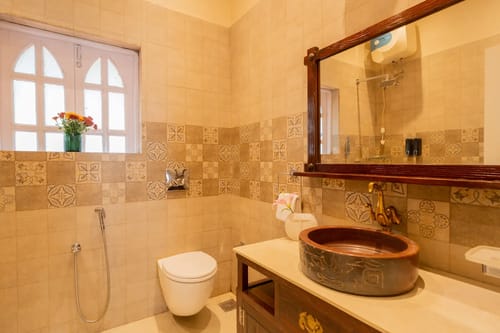 Emperor Ozran | 2-BHK Retreat With Balconies, Restaurant & Bar