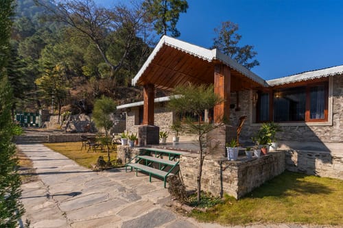 Ornate @ Juneo Orchards – 2 bedroom villa in Kasauli, Himachal Pradesh