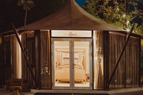Bali Bay Langit | Glass Tent on 2-Acres with Shared Pool, Jacuzzi, Firepits, & Bar Lounge – 1 bedroom villa in Bengaluru, Karnataka