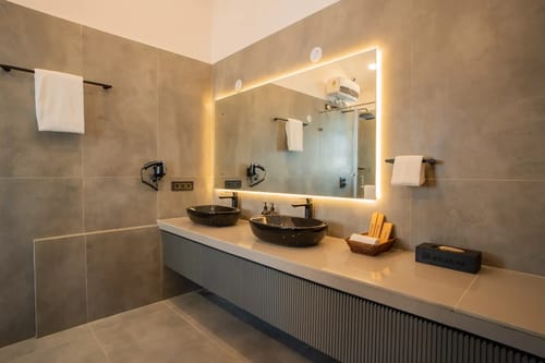 Villa Paraíso | Luxe Pet-friendly 4-BHK Villa With Pvt Pool, Bar, Lift & Scenic Hill Vistas