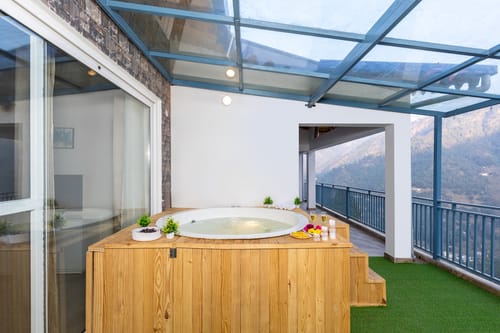 Skylark Peaks W/ Outdoor Jacuzzi - Ramgarh – 3 bedroom villa in Nainital, Uttarakhand