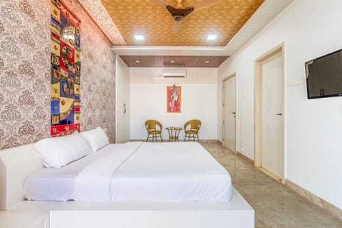 6 Rooms @ Ayurkutir Villa – 6 bedroom villa in Lonavala, Maharashtra