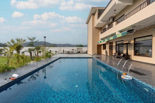 BrookVale Manor – 7 bedroom villa in Delhi-ncr, Delhi