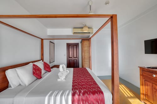 Paloma Back Water Resort | Tranquil Suite by the Backwaters with Shared Pool, Banquet, Spa & Restaurant