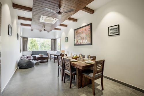 Kasturi Villa | 6-BHK Pet-Friendly Villa Near Sajjangarh Palace With Plunge Pool & Terrace – 6 bedroom villa in Udaipur, Rajasthan