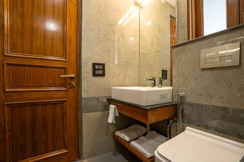 Sepia @ Oakwood Manor – 2 bedroom villa in Shimla, Himachal Pradesh