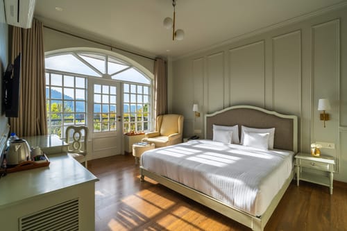 The Mansion - 8BHK – 8 bedroom villa in Kasauli, Himachal Pradesh