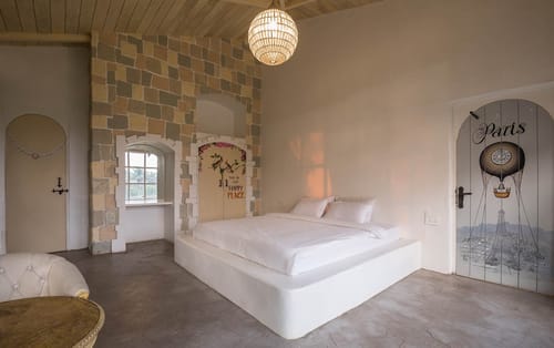 Casa Blanca – 4 bedroom villa in Karjat, Maharashtra