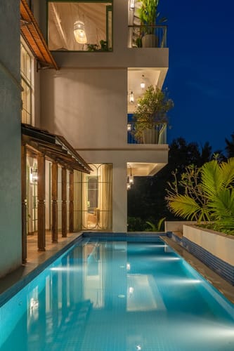 Moonstone Villa w/ Pool & Rooftop Jacuzzi