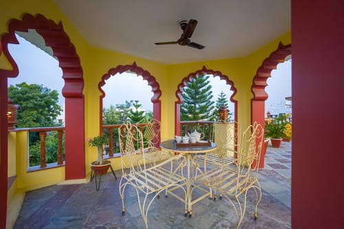 Abhimanyu Mansion Topaz | 2-BHK Haveli | Garden + Sit-Out Area | Central Location – 2 bedroom villa in Udaipur, Rajasthan