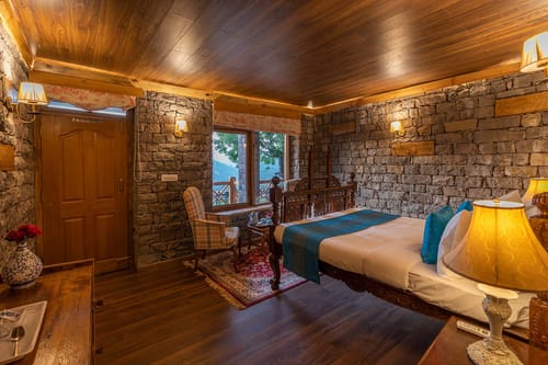 Mountain Mirage - Parwanoo – 4 bedroom villa in Kasauli, Himachal Pradesh