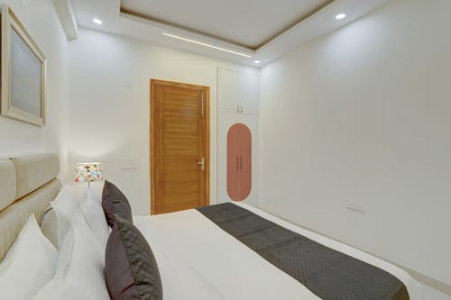 Freesia | 3-BHK Apartment With Common Gaming Zone | Close to Famous Malls – 3 bedroom villa in Delhi Ncr, Delhi
