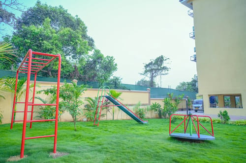 Veera Marina | Elegant 1-BHK Apt With Common Pools, Gym & Lift  – 1 bedroom villa in North Goa, Goa