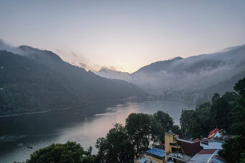 Headingly Suites | Lake-Facing 2-Room Retreat Just Above Mall Road – 2 bedroom villa in Nainital, Uttarakhand