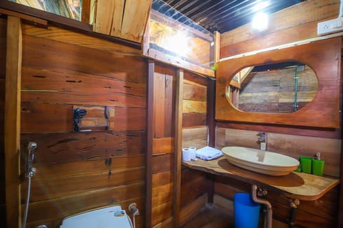 Wooden Log House @ Estate 15 – 2 bedroom villa in Bhimtal, Uttarakhand