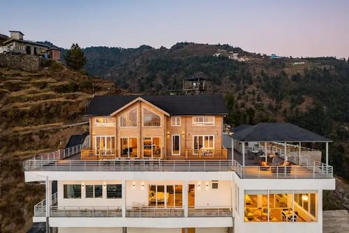 Wooden chalet @ Soul Stories ( 4 BH Luxury Villa ) – 4 bedroom villa in Mussoorie, Uttarakhand