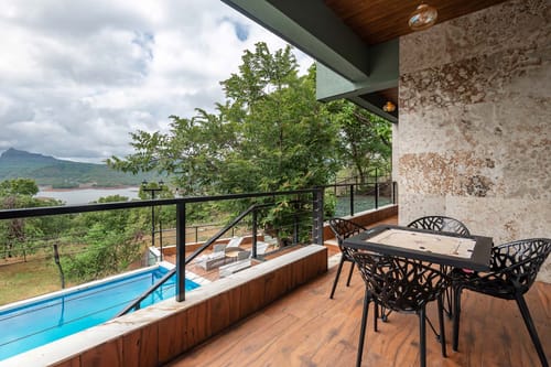 La Rive – 5 bedroom villa in Lonavala, Maharashtra