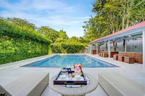 Tranquil Meadows | 5-BHK Farmhouse with Private Pool, Gazebo & Lush Garden – 5 bedroom villa in Delhi-ncr, Haryana