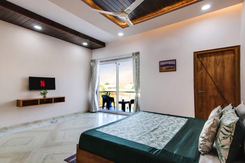 Beige @ Prathaniya Villa – 4 bedroom villa in Udaipur, Rajasthan