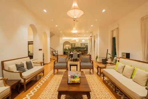 Villa Frienders | Indo-Portuguese 5-BHK Villa With Private Pool & Lift Near Popular Beaches – 5 bedroom villa in North Goa, Goa