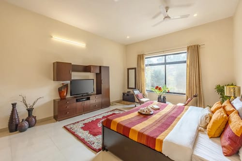 Dacha | Serene 3-BHK Escape With Garden, Jacuzzi  & Outdoor Bar – 3 bedroom villa in Delhi-ncr, Haryana