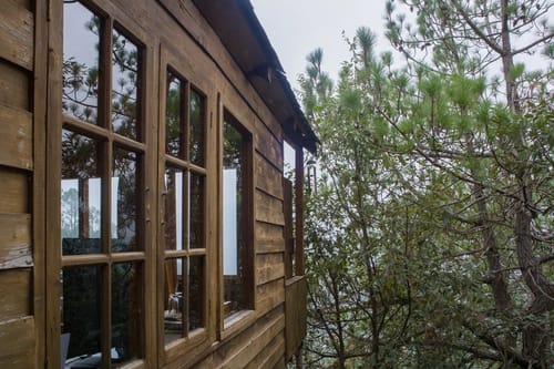 Suro Woodbine Chalet | Pet-friendly Suite With A Balcony, Restaurant & Outdoor Seating – 1 bedroom villa in Shimla, Himachal Pradesh