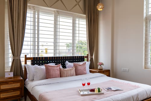 SLV Ventures Penthouse | Pet-friendly 4-BHK Apartment With Glass House & Panoramic City Views – 4 bedroom villa in Bengaluru, Karnataka