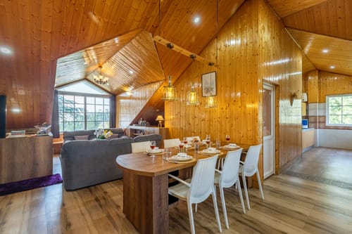 Hill Top Farmstead | Heritage 3-BHK English-Style Villa With Balcony, Gazebo & Stunning Hill Views – 3 bedroom villa in Shimla, Himachal Pradesh