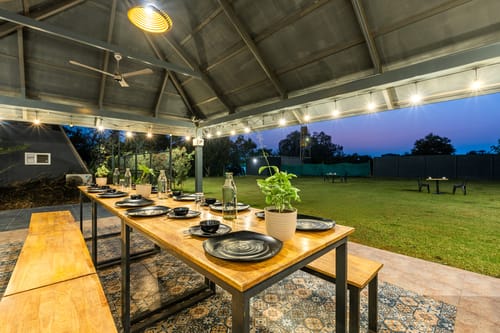 Inara Retreat | Pet-Friendly 1- Cottage with a Mezzanine Loft, Shared Pool, and Garden – 1 bedroom villa in Bengaluru, Karnataka