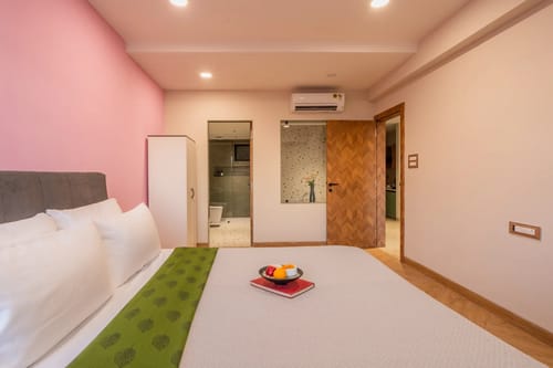 Kamerios Brisa | 1-BHK | Jacuzzi | Common Rooftop Pool | Lift  – 1 bedroom villa in North Goa, Goa