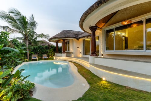 Malai | 1 Suite With Private Garden, Sit out, & Plunge Pool | 15 Mins from Panch Ratnas – 1 bedroom villa in Chennai, Tamil Nadu