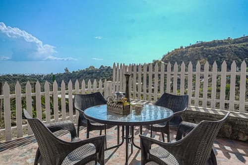 Woodpeckers Suite – 1 bedroom villa in Dehradun, Uttarakhand
