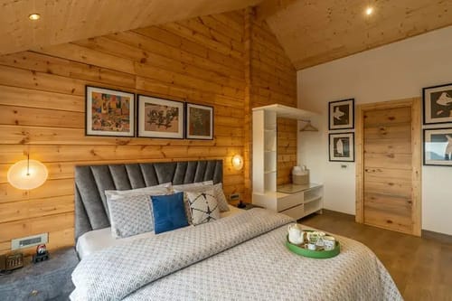 Wooden chalet @ Soul Stories ( 4 BH Luxury Villa ) – 4 bedroom villa in Mussoorie, Uttarakhand