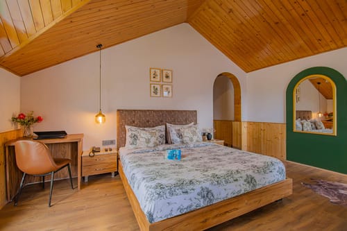 Maple @ Lost in the Alps – 3 bedroom villa in Manali, Himachal Pradesh