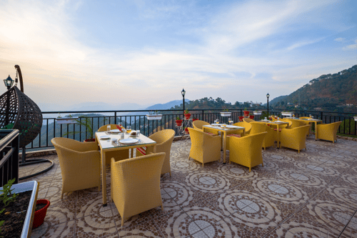 Archee’s Villa | 6-BHK property with gaming zone, attic, open dining and 360° mountain views – 6 bedroom villa in Kasauli, Himachal Pradesh