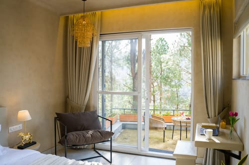 Sirmour Baag Cherry | A Pet-Friendly Cottage With Balcony, Common Garden & Restaurant