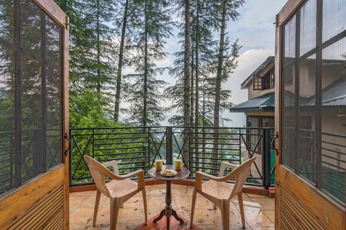 Wood House Retreat – 3 bedroom villa in Shimla, Himachal Pradesh