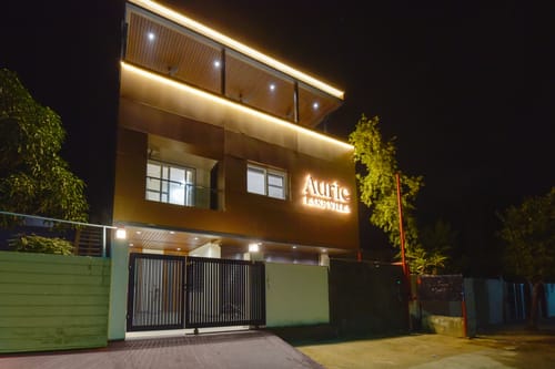 Auric Lake Villa | 2-BHK Villa With Shared Plunge Pool and Terrace| Near Fateh Sagar Lake – 2 bedroom villa in Udaipur, Rajasthan