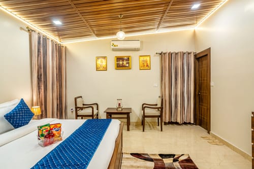 The Krishna Farmhouse | Countryside 4-BHK With Private Pool, Garden, Gazebo & Cricket Pitch – 3 bedroom villa in Delhi Ncr, Delhi