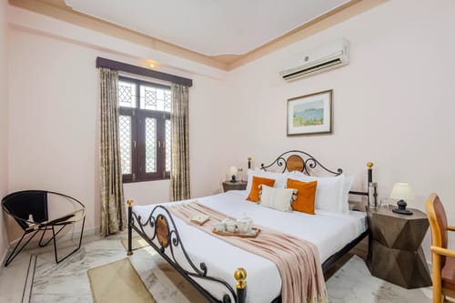 Abhimanyu Mansion Topaz | 2-BHK Haveli | Garden + Sit-Out Area | Central Location – 2 bedroom villa in Udaipur, Rajasthan