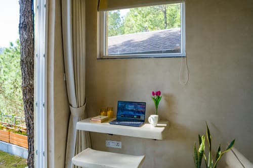 Sirmour Baag Cherry | A Pet-Friendly Cottage With Balcony, Common Garden & Restaurant