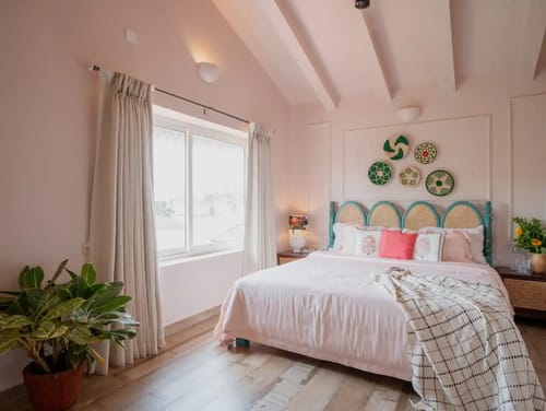 BluDoor | Exquisite Pet-friendly 5-BHK Villa With Private Pool, Lift & Entertainment Lounge Near Vagator Beach