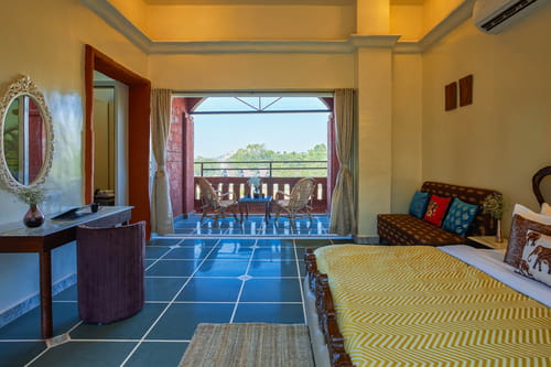 The Fig Tree Heritage – 8 bedroom villa in Lonavala, Maharashtra