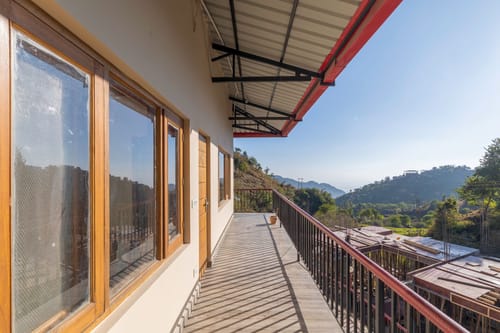 Vyasa | 3-BHK Cottage With Private Balcony & Hill Views | 5 mins From Mussoorie Lake – 3 bedroom villa in Mussoorie, Uttarakhand