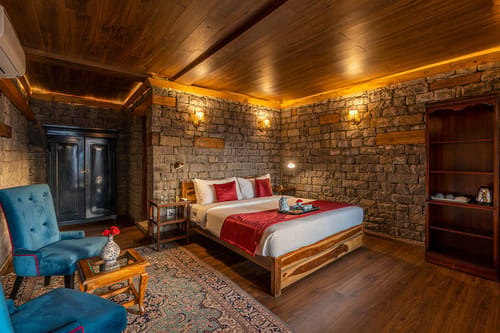 Mountain Mirage - Parwanoo – 4 bedroom villa in Kasauli, Himachal Pradesh